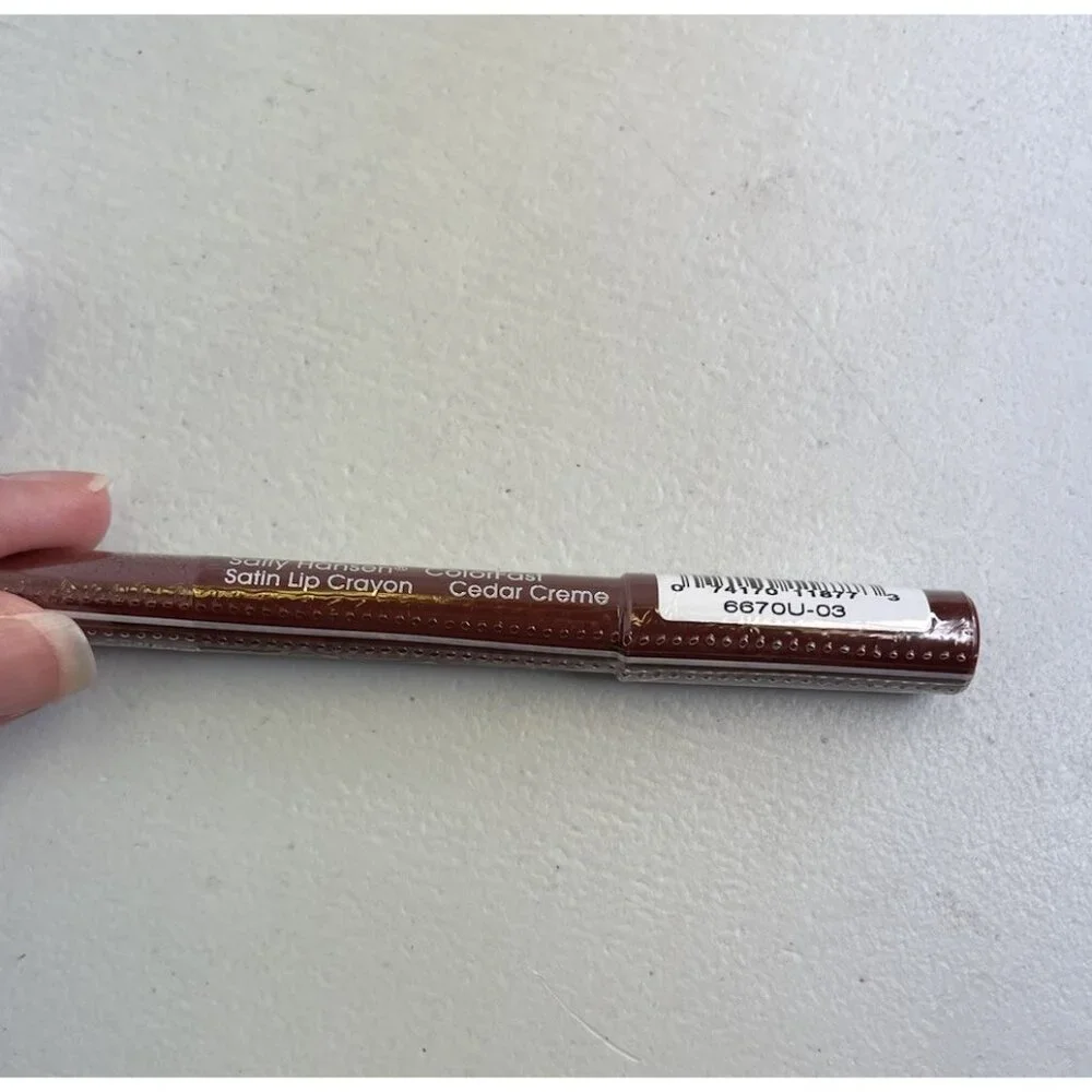 Sally Hansen Lip Liners / Colorfast Satin Lip Crayon Cedar Creme